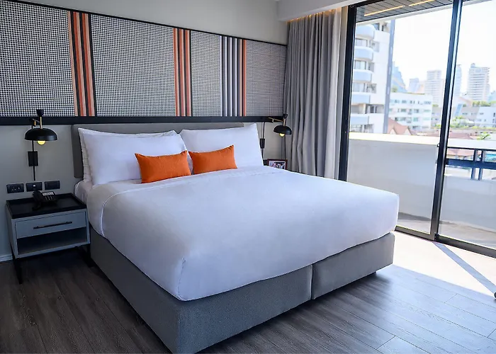 Oakwood Sukhumvit Thonglor 4*